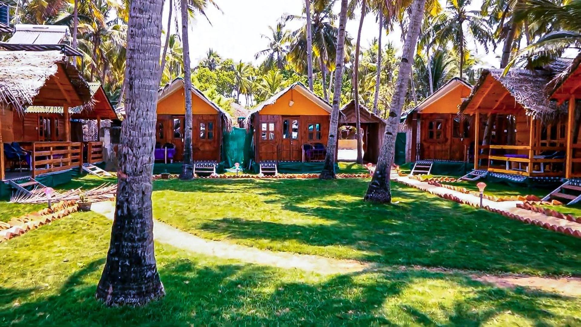 阿贡达 Om Sai Beach Huts酒店 外观 照片